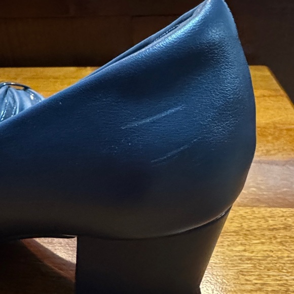 Easy Street Women's Classic Black Flats - Picture 7 of 8